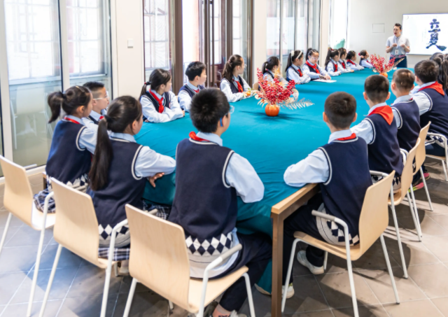 大力推动青蓝团队班主任团队等团队建造着力打造团队文明 大力推动青蓝团队班主任团队等团队建造着力打造团队文明