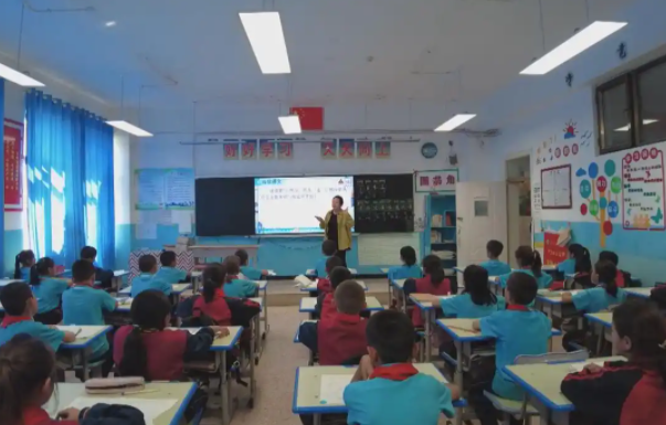 教育优质均衡开展的中心引擎曾经的教育方法或许更重视常识灌注 教育优质均衡开展的中心引擎曾经的教育方法或许更重视常识灌注